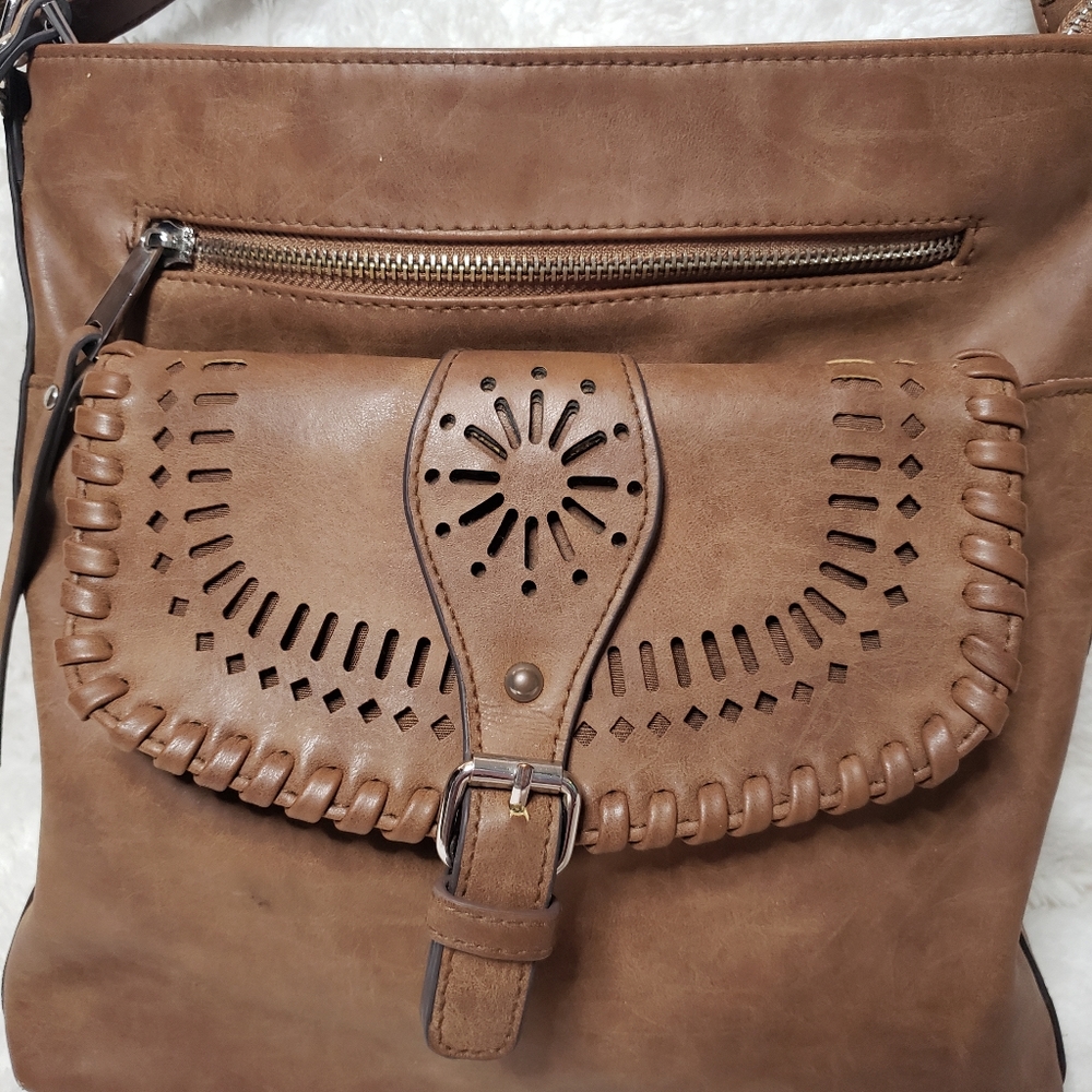 Purse - Picture 2 of 16